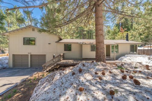 10425 Martis Valley Rd, Truckee CA  96161-2015 exterior