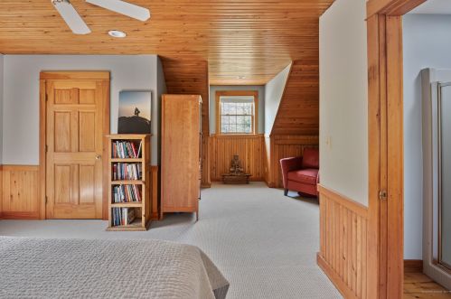 2 Youngs Ln, Freeport ME  04032-6261 exterior