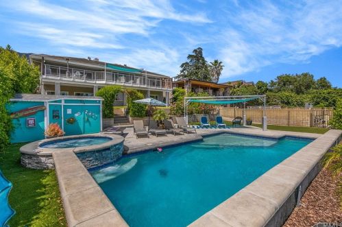 450 25 St, Upland CA 91784-8338 exterior