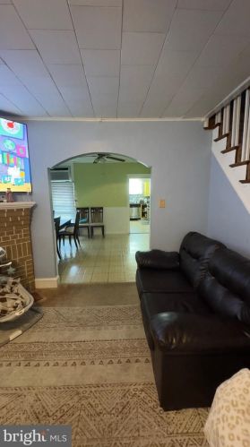 3406 Englewood St, Philadelphia, PA 19149-1610