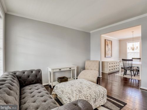 365 Chickamauga Dr, Harpers Ferry WV 25425-3633 exterior