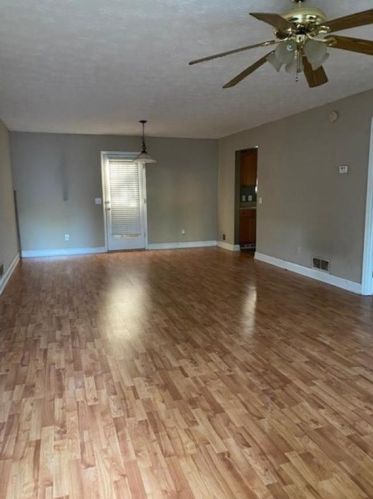 1447 Jefferson Dr, Monroe, GA 30656-4741