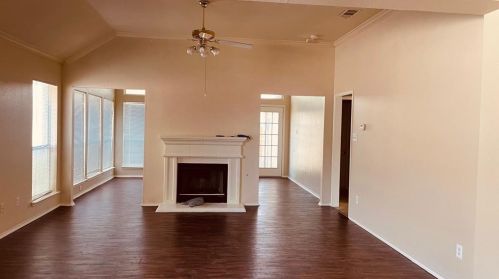 1512 Summers Dr, Cedar Hill TX  75104-4918 exterior