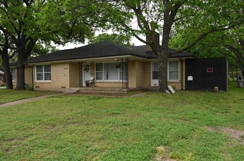 2942 Major St, Fort Worth, TX 76112-7260