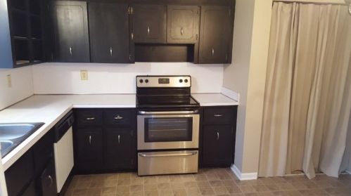 2100 Kings Gate Cir, Lithonia, GA 30078-3677