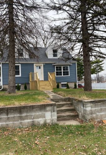 3623 Wisconsin St, Hobart, IN 46342-2055