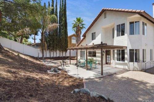 20539 Bloomfield Rd, Riverside CA  92508-2916 exterior