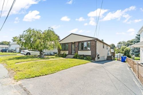16 Penrose St, Providence, RI 02911-2524