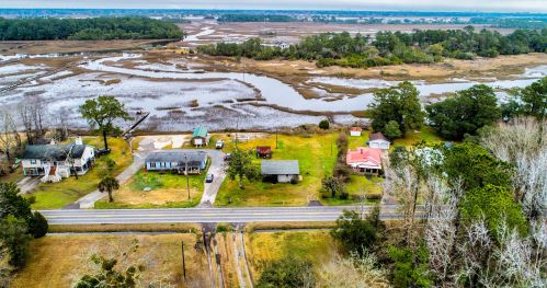 1269 River Rd, Johns Island, SC 29455-8705