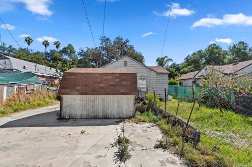 4123 Dwight Ave, Riverside CA  92507-5255 exterior