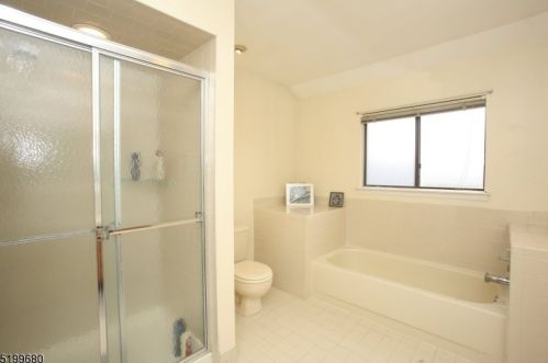113 Overlook Dr, Hackettstown NJ  07840-4614 exterior