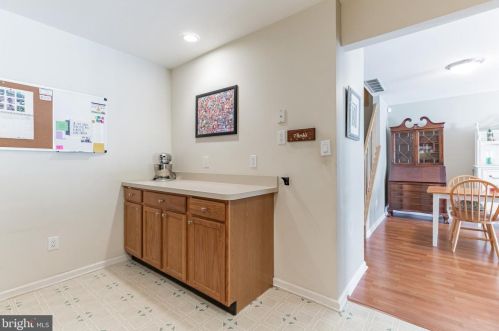 6507 Coventry Way, Mount Laurel NJ  08054-6828 exterior