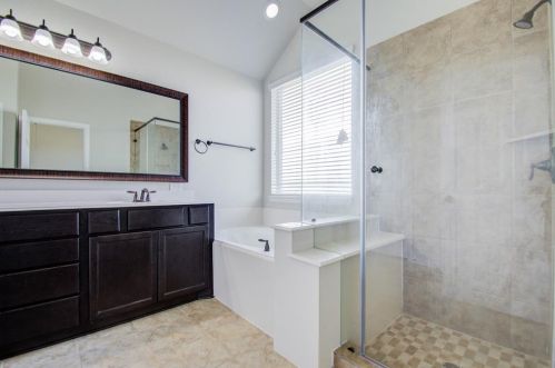 5611 Jay Thrush Dr, Richmond TX 77407 exterior