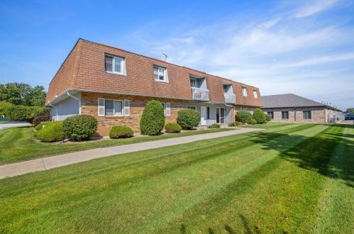 2441 Harvest Dr, Crown Point, IN 46307-8114
