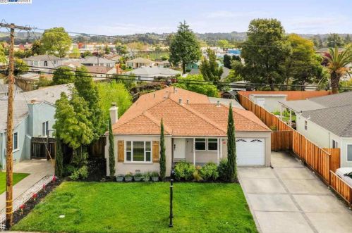 22140 Belle St, Hayward, CA 94546-6309