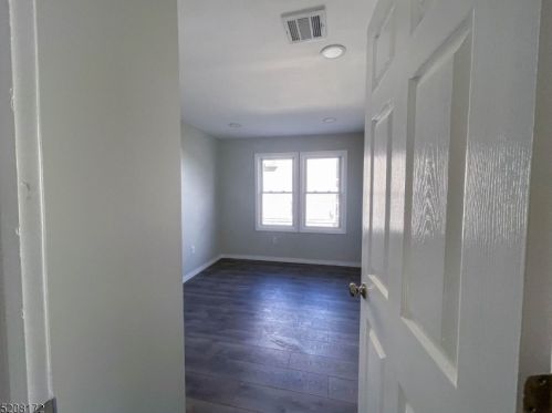 112 Trento St, Iselin NJ  08830-1465 exterior
