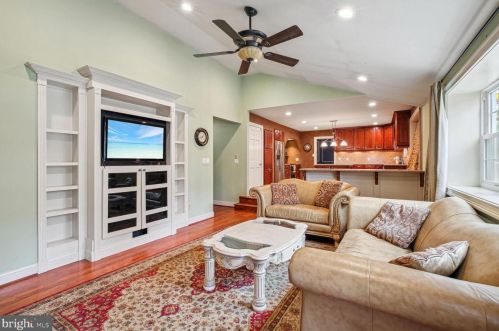 307 Mohawk Dr, Wenonah, NJ 08090-2017