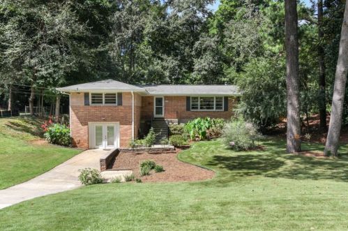 3782 Greenhill Dr, Atlanta GA  30341-1853 exterior