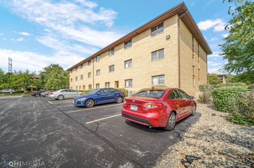 7301 Evergreen Dr, Orland Park IL  60462-6626 exterior