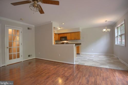 9 Mill Pond Dr, Lancaster PA  17603-7412 exterior