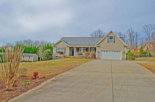 2425 Hanging Rock Rd, Inman, SC 29349-6776