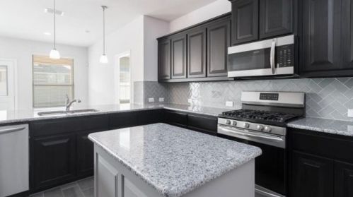 4717 Prairie Creek Trl, Fort Worth, TX 76179-5061