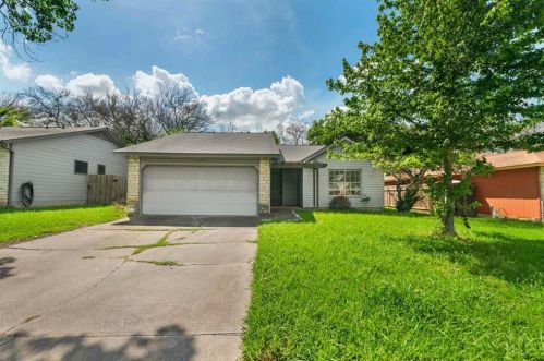 8400 Caspian Dr, Austin TX  78749-3928 exterior