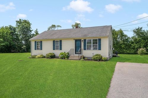 62 Shickasheen Way, Richmond, RI 02892-1810