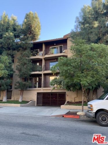 330 Jackson St, Glendale, CA 91206-3650