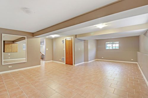 27771 Lake Shore Dr, Spring Grove IL  60081-9118 exterior