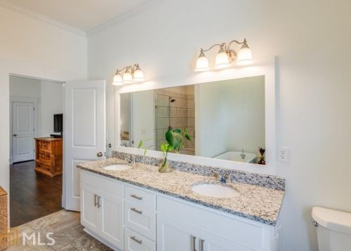 466 Hemlock Cir, Atlanta GA  30316-1838 exterior