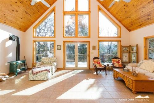 10805 Cedar Forest Dr, Garfield, AR 72732-8742