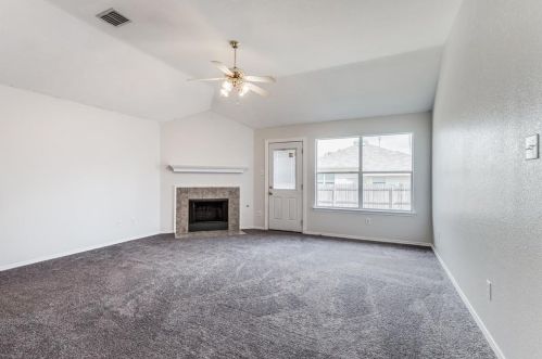 1233 Mountain Air Trl, Fort Worth TX  76131-5446 exterior