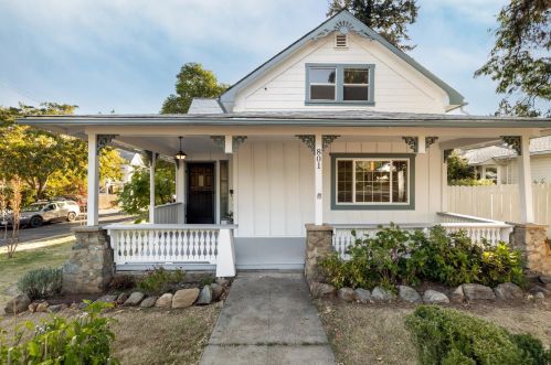 801 Main St, Grass Valley, CA 95945-5808
