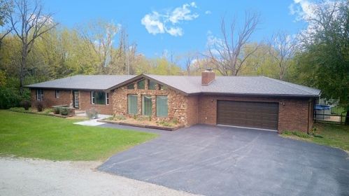 3076 1929th Rd, Ottawa, IL 61350-9301