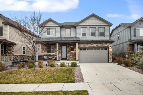 7351 Old Hammer Way, Aurora CO  80016-6115 exterior