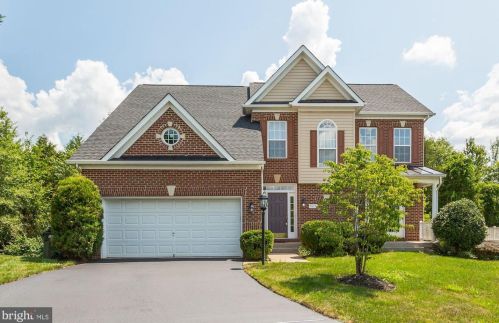 7613 Maracaibo Ct, Gainesville, VA 20155-1971