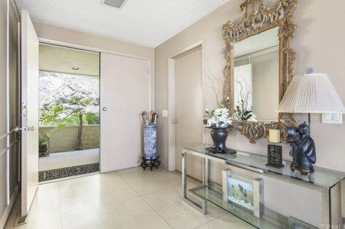 1660 Cielito Dr, Glendale CA  91207-1022 exterior