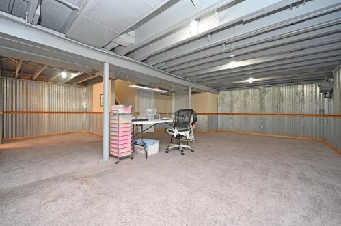 221 Harvest Ln, Cincinnati OH exterior