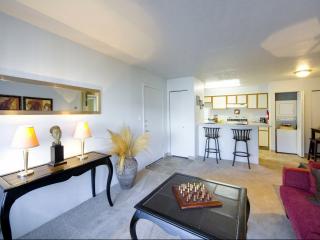 7100 Louisiana Blvd, Albuquerque NM  87109-4748 exterior