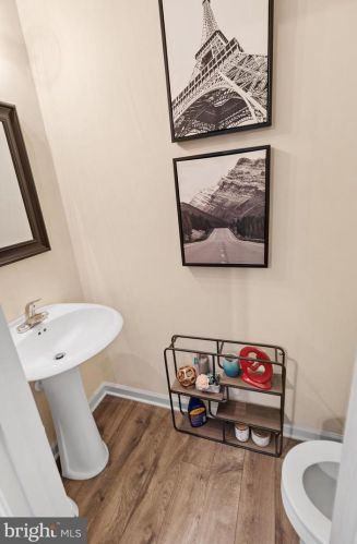 99 Nathaniel Dr, Charles Town WV  25414-1290 exterior