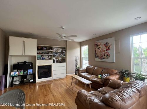 21 Osprey Ln, Berkeley Township, NJ 08721-2062