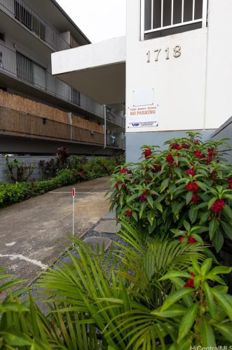 1718 Anapuni St, Honolulu HI  96822-4483 exterior