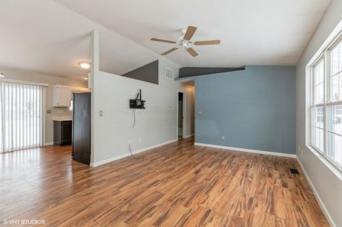 734 Capitol Rd, Valpo, IN 46385-8606
