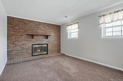 18952 Arizona Pl, Denver CO 80017-4522 exterior