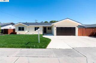 7613 Canterbury Ln, Pleasanton, CA 94568-1933