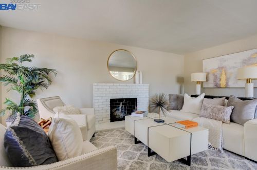 2598 Miramar Ave, Hayward, CA 94546-2819