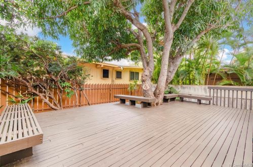 4005 Kahala Ave, Honolulu HI  96816-4821 exterior