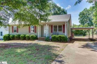 9 Cochran Dr, Greenville, SC 29611-5972