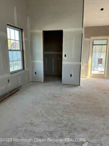 713 Asbury Ave, Tinton Falls NJ 07712-6103 exterior